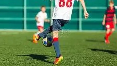 多特蒙德客场2-0力克科隆，贝林厄姆传射，小阿扎尔破门建功